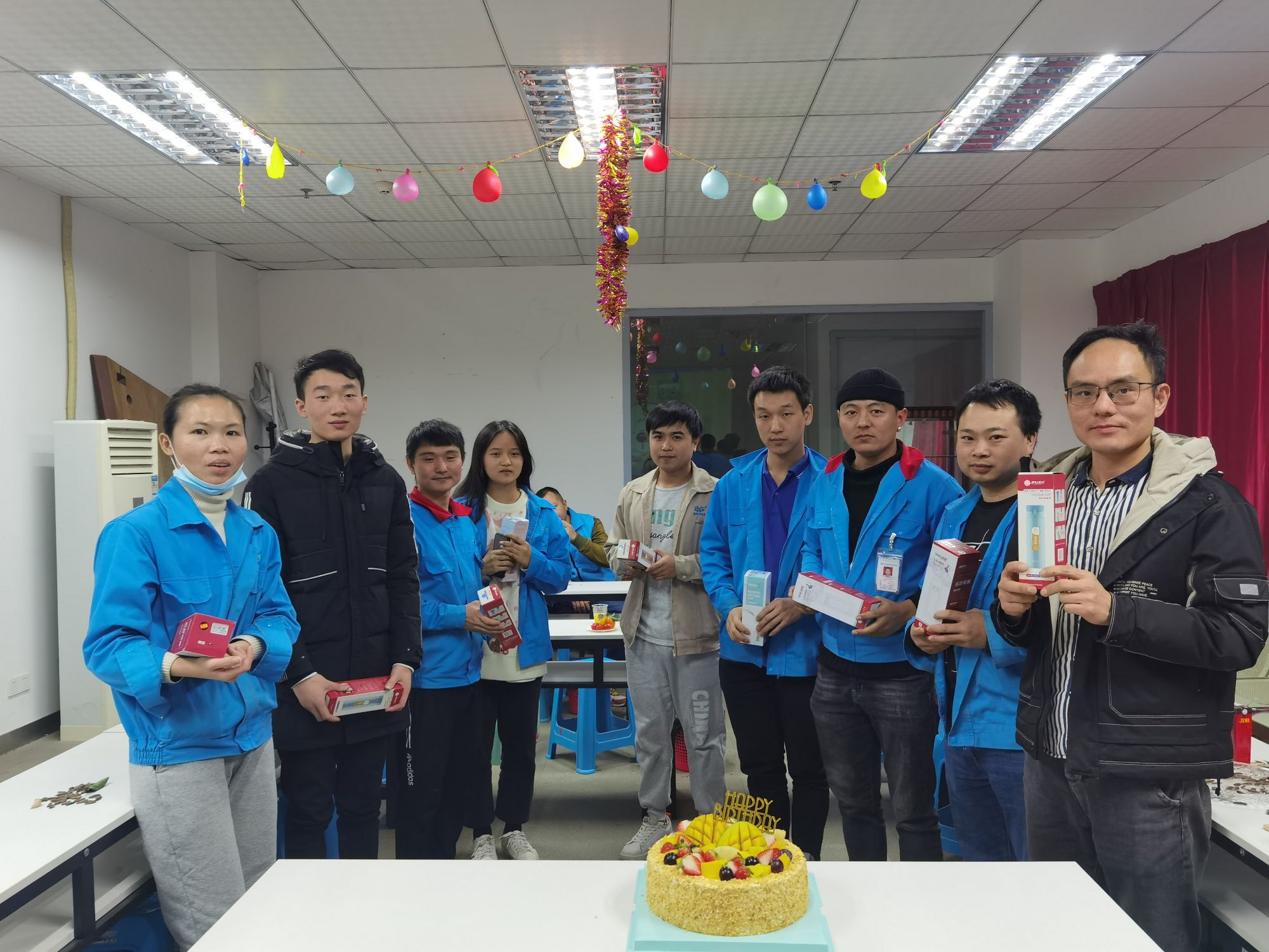 Xinhuiyuan's December 2021 Employee Birthday Party and Daily Additional Meals for Employees